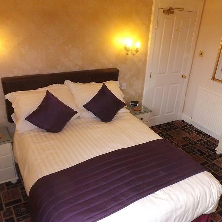 Almond Villa Guest House Perth Esterno foto