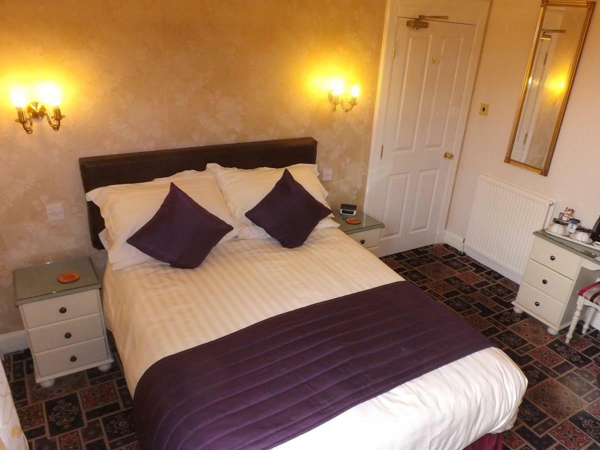 Almond Villa Guest House Perth Esterno foto